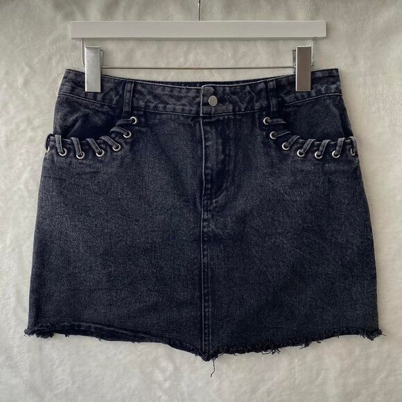 Women's Skirt Grunge trashy Black Denim Skirt Goth Emo Y2K - Picture 2 of 8